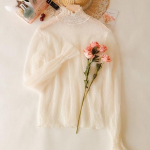 Uued l&auml;bipaistvad Korea kevadised lahtised naiste moodne pluus 3 v&auml;rviga, saab valida naiste p&otilde;hjaga pluusid, pluss suuruses odavamad topid One size beež