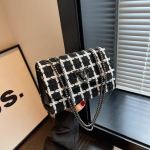 Uus moodne v&auml;ike kandiline kott Kvaliteetse tekstuuriga klassikaline &uuml;hev&auml;rviline &otilde;lakott naistele ni&scaron;&scaron;ikott must