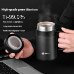 Puhas titaan termostass tass teetass teeseparaatoriga tass k&auml;epidemega suure mahutavusega meeste &auml;ri kontori veetass 420ml