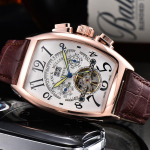 Hoorattaga mehaaniline vabaaja viie n&otilde;elaga spiraalkroon, &uuml;hekordse klambriga meeste osutiga k&auml;ekell