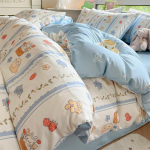 Neljaosaline puhtast puuvillast v&auml;ike v&auml;rske lilleline tekikate &uuml;histoa voodilina Kolmeosaline voodipesu komplekt 1.8m bed