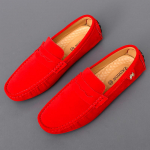 Moodsad Klassikalised Suede Nahast Meeste Mokassiinid Mugavad Slip-on V&auml;lisjalatsid Pehme Tald Mehelikud Mokassiinid K&auml;sit&ouml;&ouml; V&auml;rvilised Elegantseks Kandmiseks Lamedad Kingad 36 punane