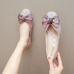 Suur number Uued naiste kevadmoe &uuml;marate ninadega madalad kingad, ilusad paelaga mokassiinid t&uuml;drukutele, pehmed paatkingad 43 khaki