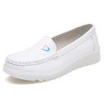 Moodsad Loafer kerged naiste kingad Vabaaja kingad Nahast baleriinad kevad uus vabaaja mugavus ema t&ouml;&ouml; &otilde;e kingad valged suur suurus 35
