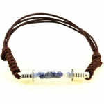 Pierres et Min&eacute;raux. Bracelet cristal de Benitoite. Couleur marron.