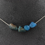 Pierres et Min&eacute;raux. Collier 4 perles Apatite bleu du Br&eacute;sil. Chaine en acier inoxydable Collier femmes, hommes. Taille personnalis