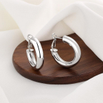 Klassikaline &Otilde;&otilde;nes Disain K&otilde;rgekvaliteediline K&otilde;rva Konks Lihtne Ring K&uuml;lm Stiil Minimalistlik Temperament K&otilde;rvar&otilde;ngas