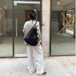 1 tk l&auml;bipaistvast v&otilde;rgust &otilde;lakott on moekas kerge ja suure mahutavusega reisikott One Size must