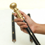 K&auml;sit&ouml;&ouml;na valmistatud jalutuskepp, intarsiadisainiga, kohandatud graveering, kingitus isale, pensionile minek, meeste