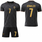 2025-26 jalgpallis&auml;rk Nr. 7 C Ronaldo s&auml;rgikomplekt Eriv&auml;ljaanne spordimeeskonna s&auml;rk Portugal must jalgpallis&auml;rk #16
