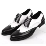 Luksuslikud disainer-lakknahast kingad meestele Terava ninaga Valge-must segatud Oxfordid Pulmakleit Formaalne jalats Zapatos Hombre 38 black