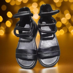 Naiste vabaaja avatud &uuml;mmarguse varbaga sandaalid, libisemisvastased platvormid, paksud kiilud naistele Moodsad pahkluu rihmaga sandaalid PU-nahast suvekleitjalatsid 35 must