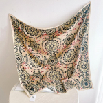 90CM Neli Aastaaega Ruudukujuline Suur Ruudukujuline Sall Luksuslik Dekoratiivne S&auml;rk Professionaalne Peapael Juuksepael P&auml;ikesekaitse Peapael 90*90cm