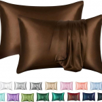 2 tk satiinist padjap&uuml;&uuml;r, pehme ja sile tekstuur, satiinist &uuml;hev&auml;rvilised &uuml;mbrikupadjap&uuml;&uuml;rid, v&auml;hendavad juuste katkemist ja v&auml;ldivad kortse 51*76cm tume kohvi v&auml;rv