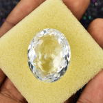 Looduslik Valge SAFIIT Ovaalne L&otilde;ige 69,7 ct Veadeta Lahtine Kivi Sri Lankalt 27.2 mm