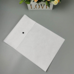 50 tk Paksustatud Peidetud Pandlaga R&otilde;ivakott Mittekootud Pakikott Taskud Nuppt&uuml;&uuml;pi Tolmukindlad Kotid Naister&otilde;ivaste Pakend &Ouml;koloogiliselt S&otilde;bralik Kott 25x35+10cm 50pcs valge