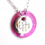 NOA [G0491] &ndash; roosa 'Nacre en Folie' disainerkaelakee Heleroosa