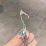 Suvine kokkupuutevastane pross: Moodne ja luksuslik kaelarihm naistele.