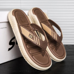 Meeste pl&auml;tud sussid sandaalid Kulumiskindlad Sise- ja v&auml;listingimustesse Pehmed ja mugavad Paks tald Moodsad Libisemiskindlad Uued 45 pruun