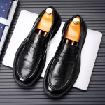 Mood Briti stiil Ehtsast nahast vabaaja meeste kingad Kvaliteetsed mugavad nahkkingad &Auml;rikohtumised Mokassiinid Ametlikud peokingad 44 must