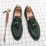 Luksusbr&auml;ndi Mokassiinid Meeste Slip-on Rohelise Tutiga Moodsad Nahast Kingad Suede Kingad Paksude Taldadega Terava Ninaga Disainer Meeste Kingad 38 roheline