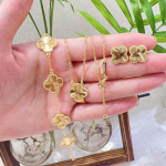 4-osaline ehtekomplekt Uus &Otilde;nnelik Nelileheline Ristik K&auml;ev&otilde;ru Kaelakee K&otilde;rvar&otilde;ngaste Komplekt