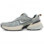 Nike V2K Run Light Pumic Black Chrome Naiste tossud FN6703-003 36.5