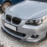 BMW 5. seeria M Sport E60 E61 525i 530i 540i 550i 2005 2006 2007 2008 2009 2010 jaoks Eesmise kaitseraua tera Esimene huul Spoiler Splitter Carbon Look black