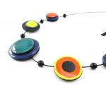 NOA [J2200] &ndash; disainerkaelakee  Macarons  roheline kollane oranž mitmev&auml;rviline