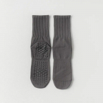Uued Simple Solid Color Mid Calf Jooga Sokid Pilates Sokid Silikoonist Libisemiskindlad Fitness Sokid Indoor Dance V&otilde;imlemissokid hall v&auml;rv