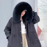 Karusnahapirukas &uuml;letab naiste talve uue j&auml;nese karusnahast sisepaagi, eemaldatav rebase karusnahast krae keskmise pikkusega mantel S