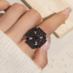 Klassikaline vintage must kristalls&otilde;rmus temperamendiga l&auml;ikiva avanemisega reguleeritav naiste s&otilde;rmus Opening adjustable