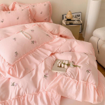 Prantsuse pehme pestud puuvillane neljaosaline komplekt, tikitud volangidega tekk voodilina 1.8m bed