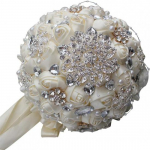 Pulmakimpid Pulmadeks, Pulmapeiglik Hoidmas Kimpu Roosid Teemant-P&auml;rli Paelaga Yst&auml;v&auml;np&auml;eva Tunnistus (Roosipunane) elevandiluuvalge