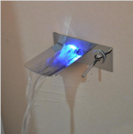 Vannitoamuusivalamu segisti seinakinnitatav nikkel LED juga segisti vannisegisti temperatuuri reguleerimine LED segisti kroom must viimistlus