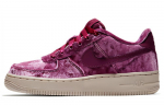 Nike Air Force 1 Low purustatud samet GS 849345-601 38.5