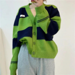 Roheline jope naiste s&uuml;giskardigan, avara triibuline V-kaelus, mugav &uuml;laosa, veniv vabaaja mitmek&uuml;lgne S roheline