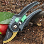 Aiandus, aiandus, oksak&auml;&auml;rid Bonsai viljapuuaia oksak&auml;&auml;rid Aiat&ouml;&ouml;riistad Taimede k&auml;rpimine puuviljaokste pookimist&ouml;&ouml;riistad A