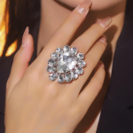 Kvaliteetne l&auml;ikiv kristalls&otilde;rmus veetilgakujuline naiste s&otilde;rmus Moodne avanemisv&otilde;imega reguleeritav s&otilde;rmus k&auml;eehted Adjustable opening