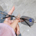 Naiste Meeste Fotokromaatilised L&uuml;hin&auml;gelikkuse Prillid Moetrend Sinise Valguse Vastased L&auml;hedaln&auml;gemise Prillid V&auml;litingimustes V&auml;rvi Muutvad Miinus P&auml;ikeseprillid -2.0