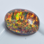 Opaal mitmev&auml;rviline 5,35 ct looduslik ovaalne l&otilde;ige Boulder Opaal lahtine v&auml;&auml;riskivi SERTIFITSEERITUD 13.9 mm approx mitmev&auml;rviline