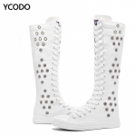 Naistele m&otilde;eldud moe- ja vabaaja l&otilde;uendijalatsid, &uuml;li&otilde;pilased saavad kanda nelja aastaaega 43