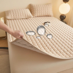 Veekindel madratsmatt elastse tepitud voodilinaga Pehme nahas&otilde;bralik voodilina madratsikaitsematt ilma padjap&uuml;&uuml;rita 180x220cm 1pc