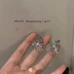 Korea moe gooti punk stiilis stereo liblikas naiste k&otilde;rvar&otilde;ngad lahedale naisele metallist rippuvad k&otilde;rvar&otilde;ngad peo ehete komplekt Size: as shown