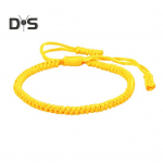 Unisex k&auml;sin&ouml;&ouml;r reguleeritav k&auml;sitsi valmistatud punutud &uuml;hev&auml;rviline paks purunemisvastane kerge virnastatav randmepael S&uuml;mboolsed v&auml;rvid &otilde;nnistuste jaoks t&auml;hendusrikkad kollane