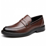 Klassikalised vabaaja nahast meeste mokassiinid Moodne disain Mokassiin K&auml;sit&ouml;&ouml; Slip-on &Auml;rip&uuml;ksid Vabaaja jalatsid Meeste s&otilde;idujalatsid 38