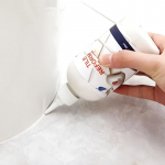 Veekindel plaatide vuugit&auml;ite hermeetik k&ouml;&ouml;gi vannitoa valge vuugit&auml;ite jaoks plaatide vuugijoonte, pragude, vuugisegude taastamiseks ja v&auml;rskendamiseks 150ml