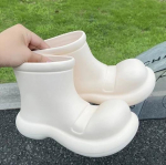 Moodne Faionable Naiste ort Vihmajalatsid Thi Saapad V&auml;ljas kandmiseks Veekindlad Libisemiskindlad Kevad S&uuml;gis Madalad Saapad PVC Materjal 35-36 beež