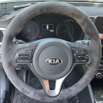 Kia K5 Sportage 4 KX5 2016 2017 jaoks K&auml;sin&otilde;elutud libisemisvastane must naturaalsest nahast auto rooliratta kate ljcmw22