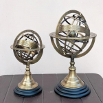 Komplektis 2 Armillary Sphere Globe - Elegantne merekaunistus laud ja kirjutuslaud - Puidust alusel Meres&otilde;idukink - Kodukaunistuse kingitus